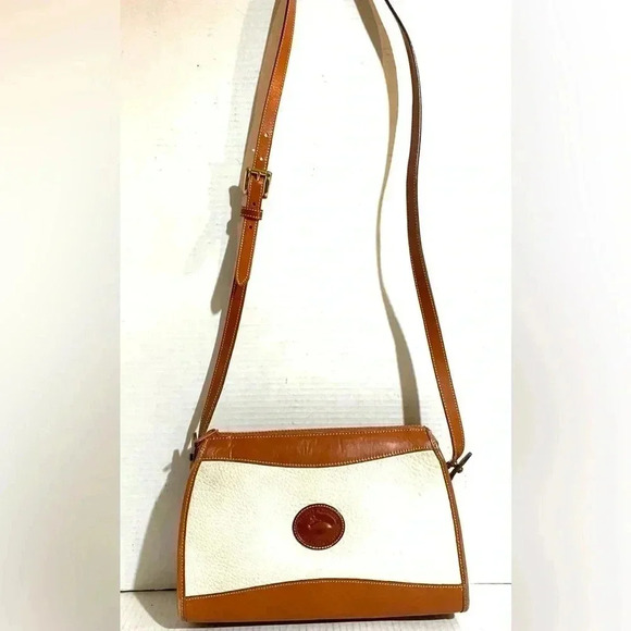 Dooney Bourke vintage Crossbody Handbag - Picture 9 of 9